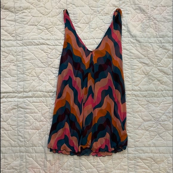 DVF silk summer flowy blouse, size L, gently worn, good condition, multi-color - Picture 2 of 4